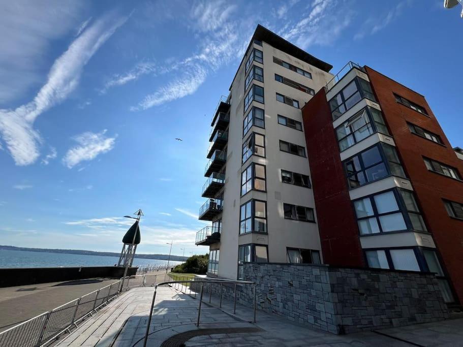 Stylish Seaview One-Bedroom Apt Swansea Exteriér fotografie