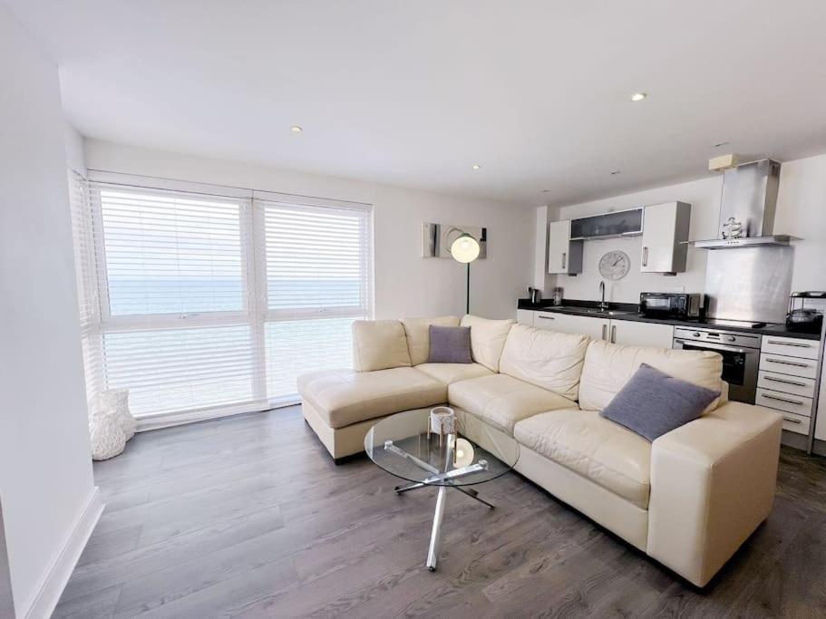 Stylish Seaview One-Bedroom Apt Swansea Exteriér fotografie